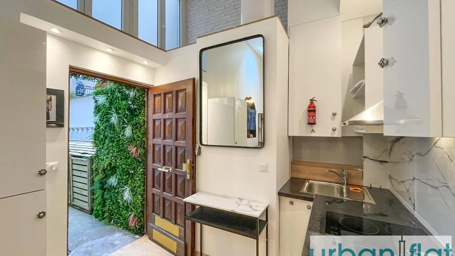 190 - Loft Gaite-montparnasse Апартаменты *